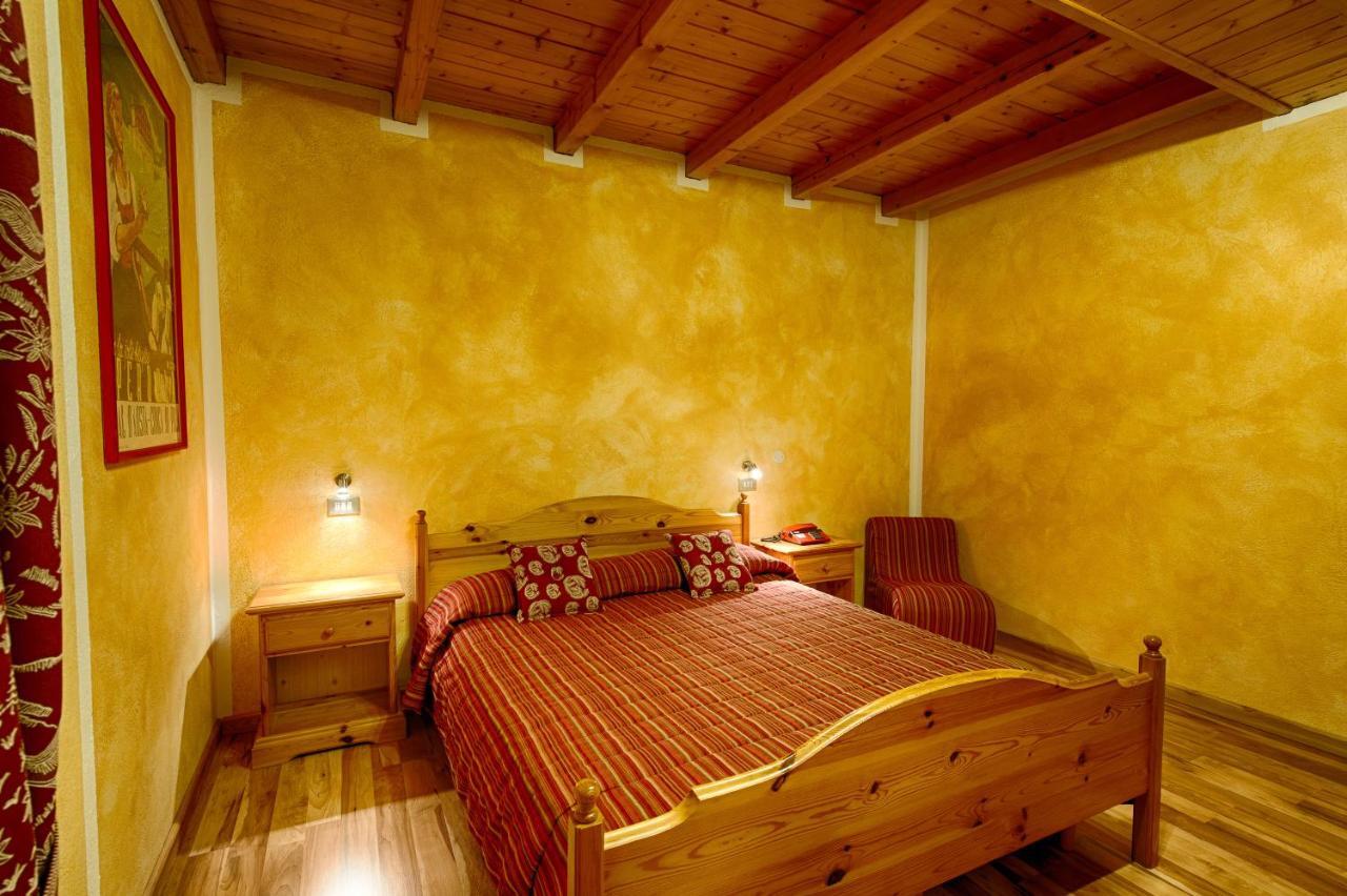 Hotel Rendez-Vous - Aymavilles Kamer foto